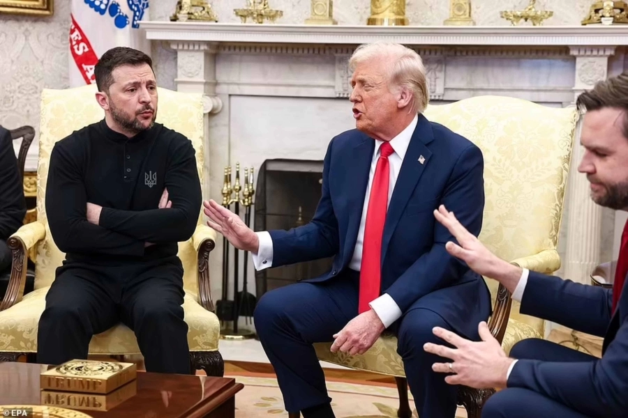 CNN RAZOTKRIO TRUMPA I VANCEA: Napali su Zelenskog lažnim tvrdnjama, ovo u činjenice...